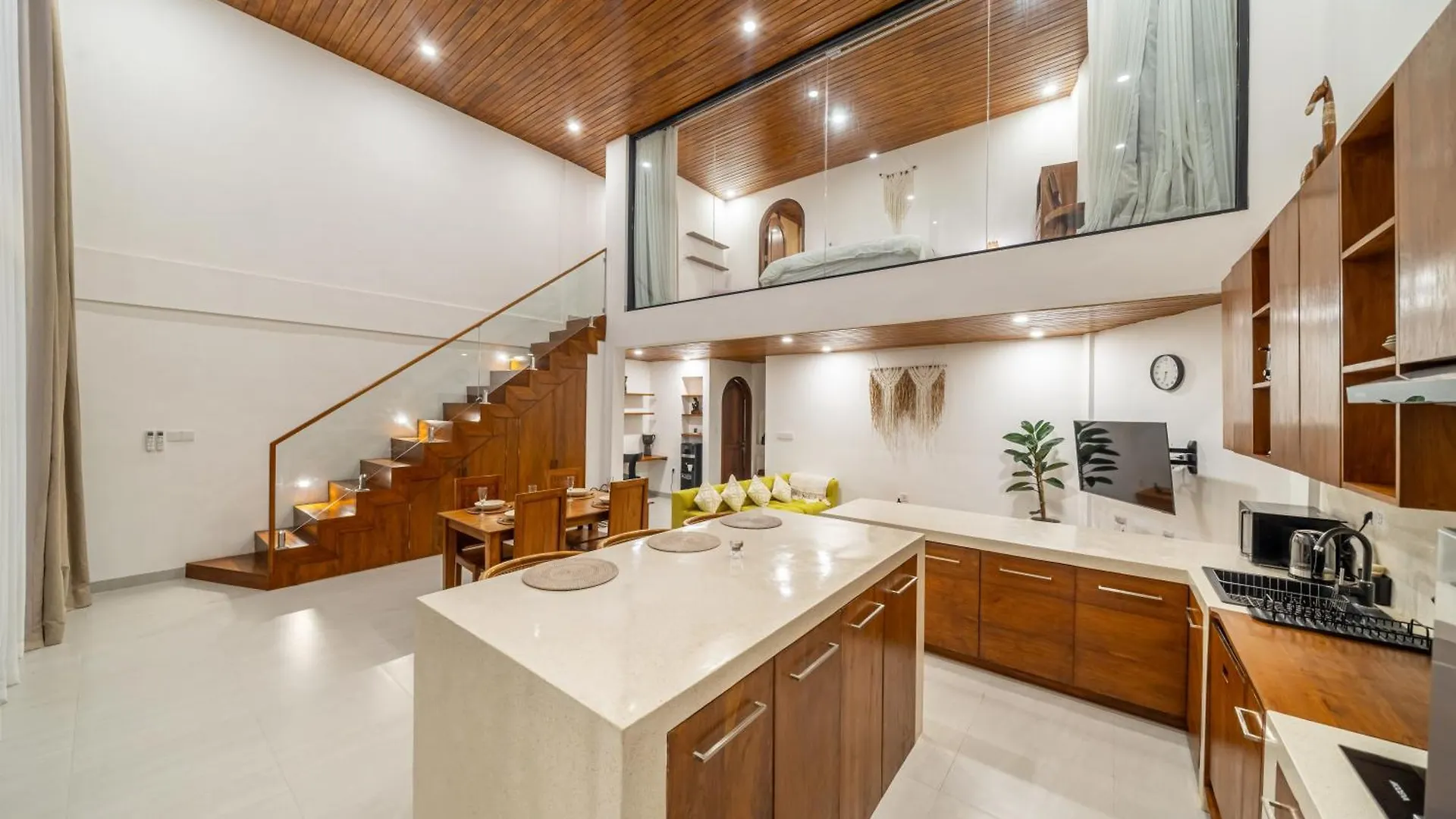 Darina - Brand-New Villa Just Minutes From The Beach With A Huge Pool Badung  0*, Badung (Bali)